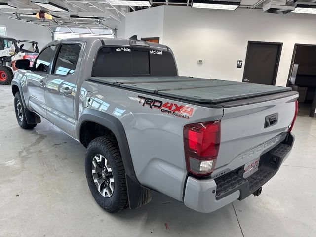 Used 2019 Toyota Tacoma TRD Off-Road w/ Technology Package AWD/4WD image 9