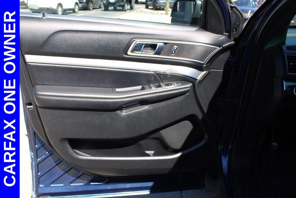 Used 2016 Ford Explorer XLT w/ Equipment Group 202A AWD/4WD image 20