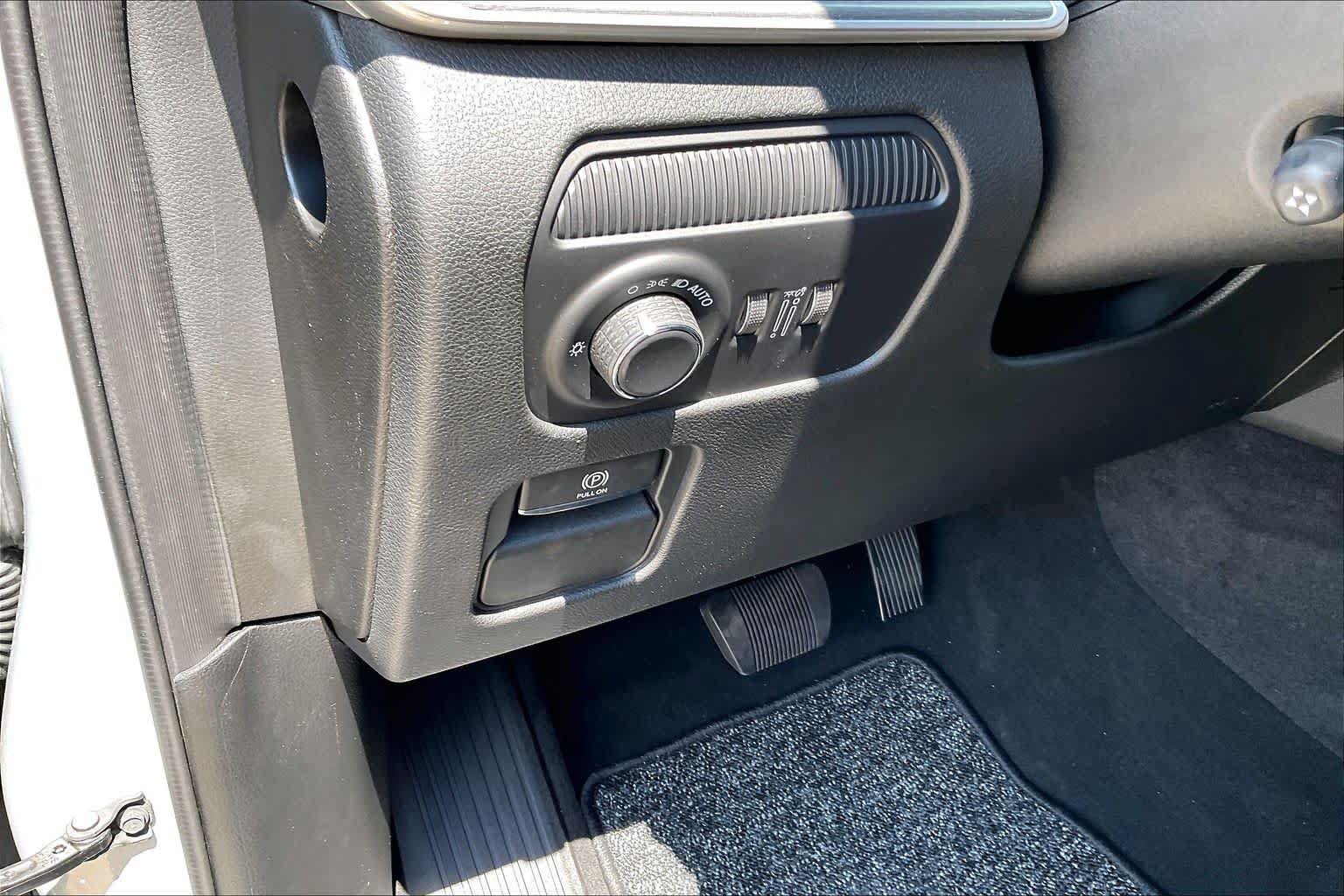 New 2026 Jeep Grand Wagoneer L 4WD image 17