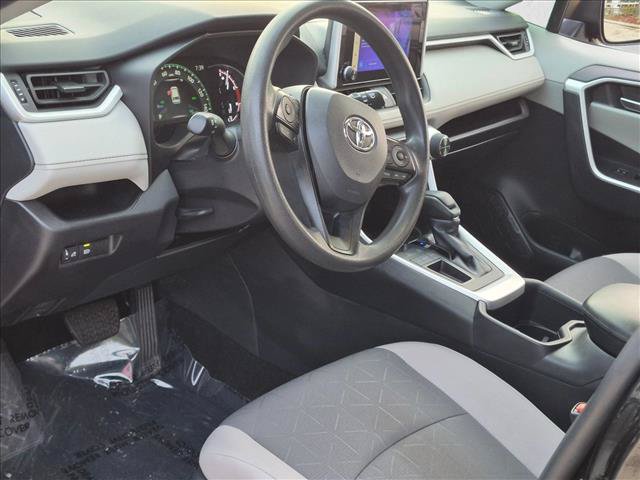 Used 2025 Toyota RAV4 XLE FWD image 9
