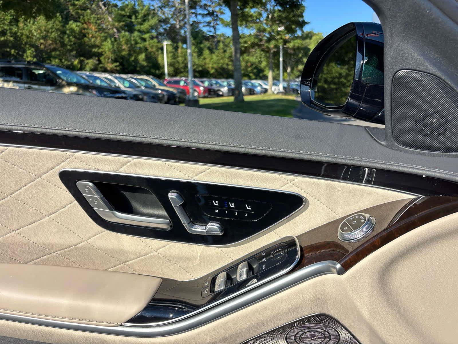 Used 2025 Mercedes-Benz S 580 4MATIC Sedan image 17