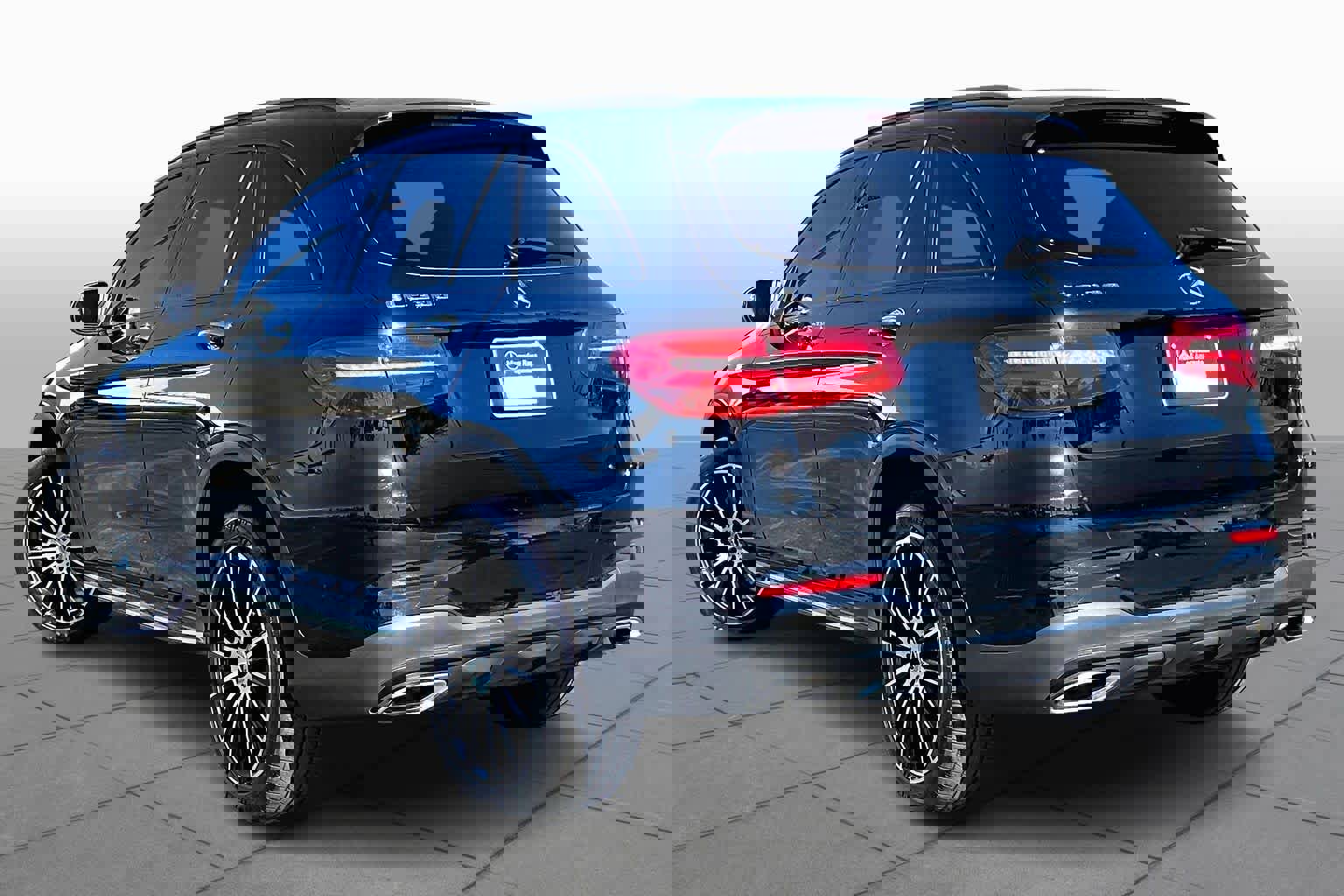 Used 2019 Mercedes-Benz GLC 300 image 11