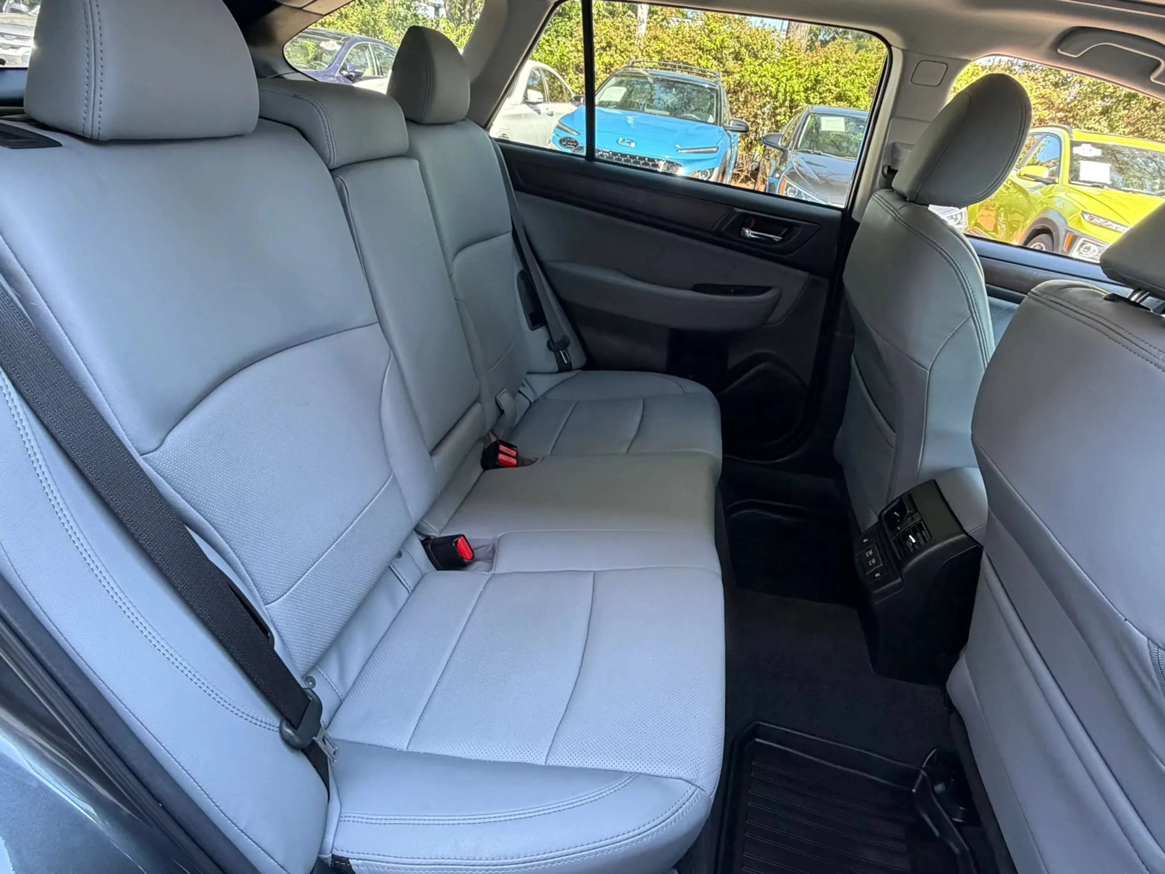 Used 2019 Subaru Outback 2.5i Limited AWD/4WD image 13