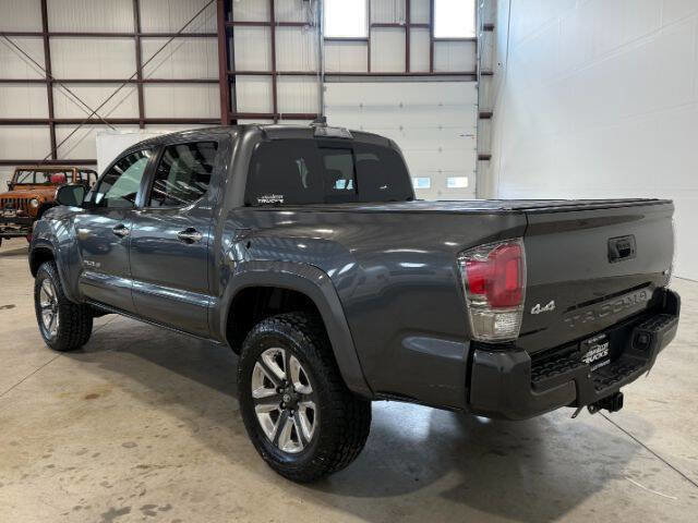 Used 2017 Toyota Tacoma Limited w/ Tow Package image 10