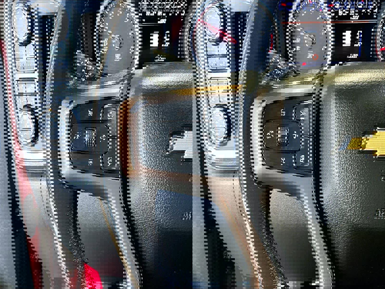 Used 2020 Chevrolet Silverado 1500 High Country w/ Technology Package image 23