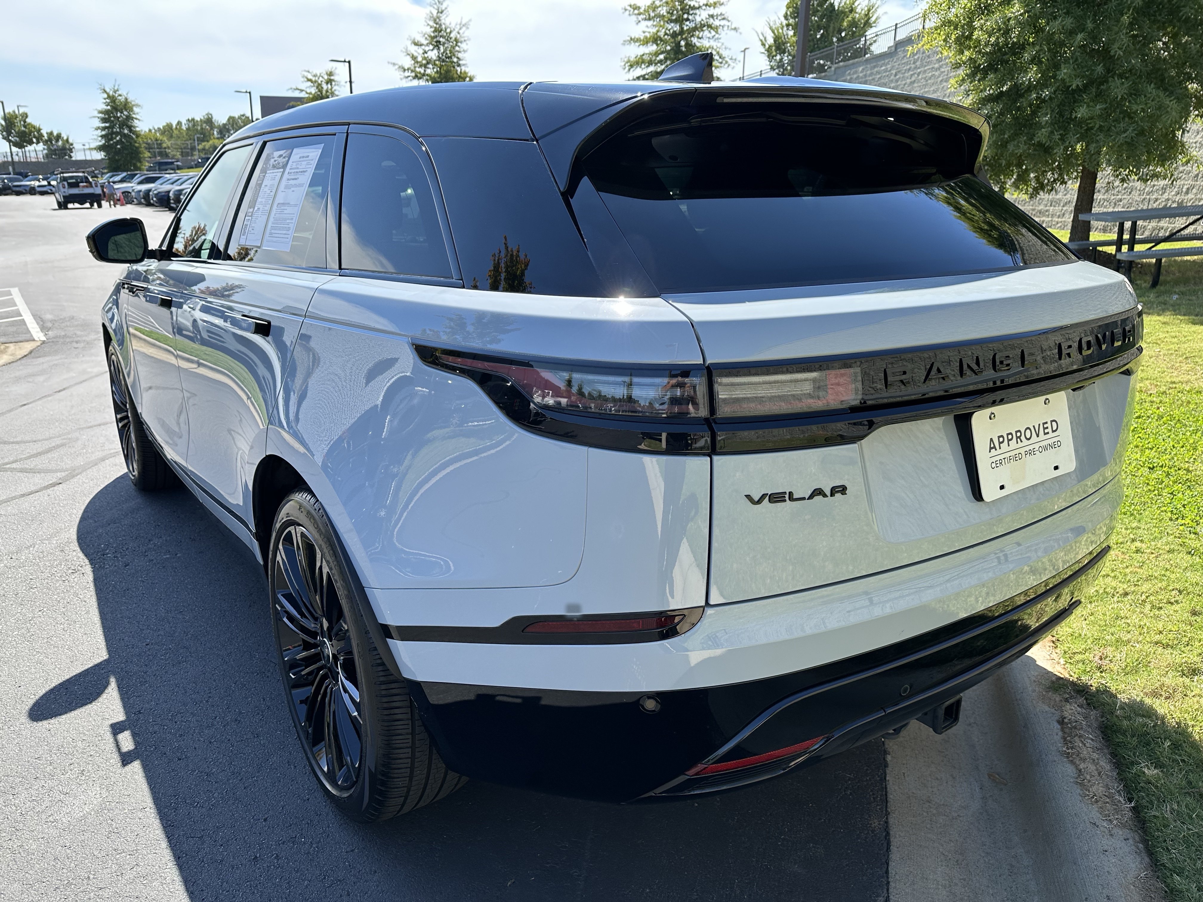 Certified 2024 Land Rover Range Rover Velar Dynamic SE AWD/4WD image 5