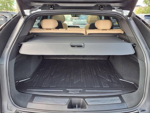 Used 2024 Cadillac Lyriq Luxury w/ Nappa Leather Package AWD/4WD image 25