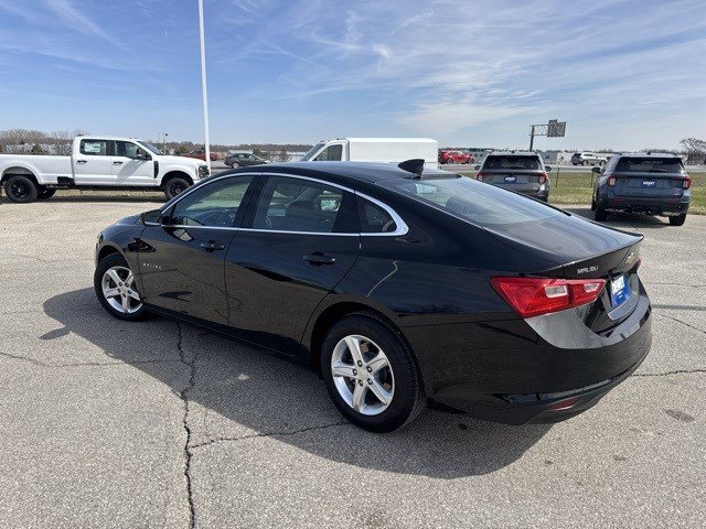 Used 2023 Chevrolet Malibu LS FWD image 7