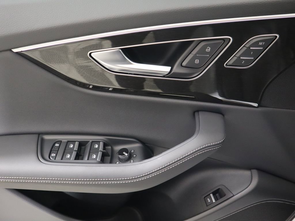 New 2026 Audi Q8 Premium Plus image 24