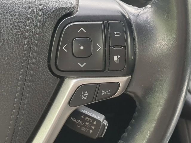 Used 2018 Toyota Highlander SE AWD/4WD image 26