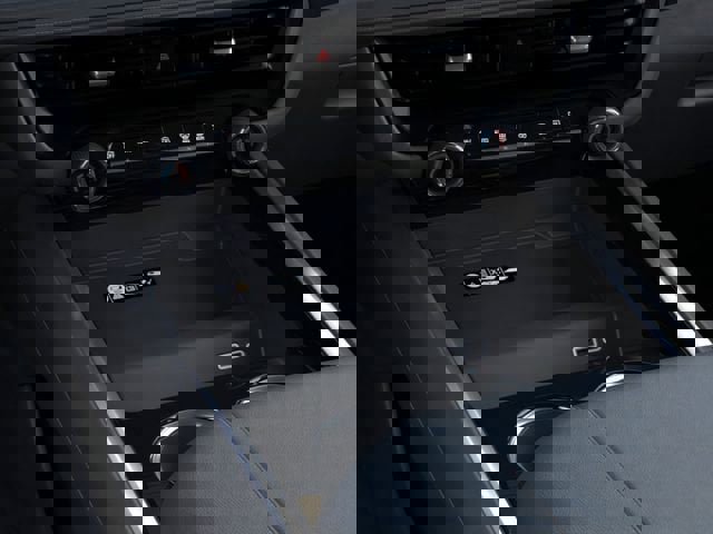 New 2026 Chevrolet Suburban Premier image 23