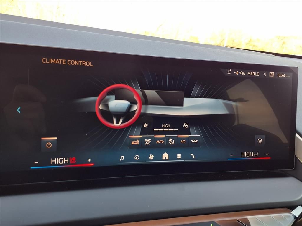 Used 2025 BMW X3 xDrive30i w/ Premium Package image 19