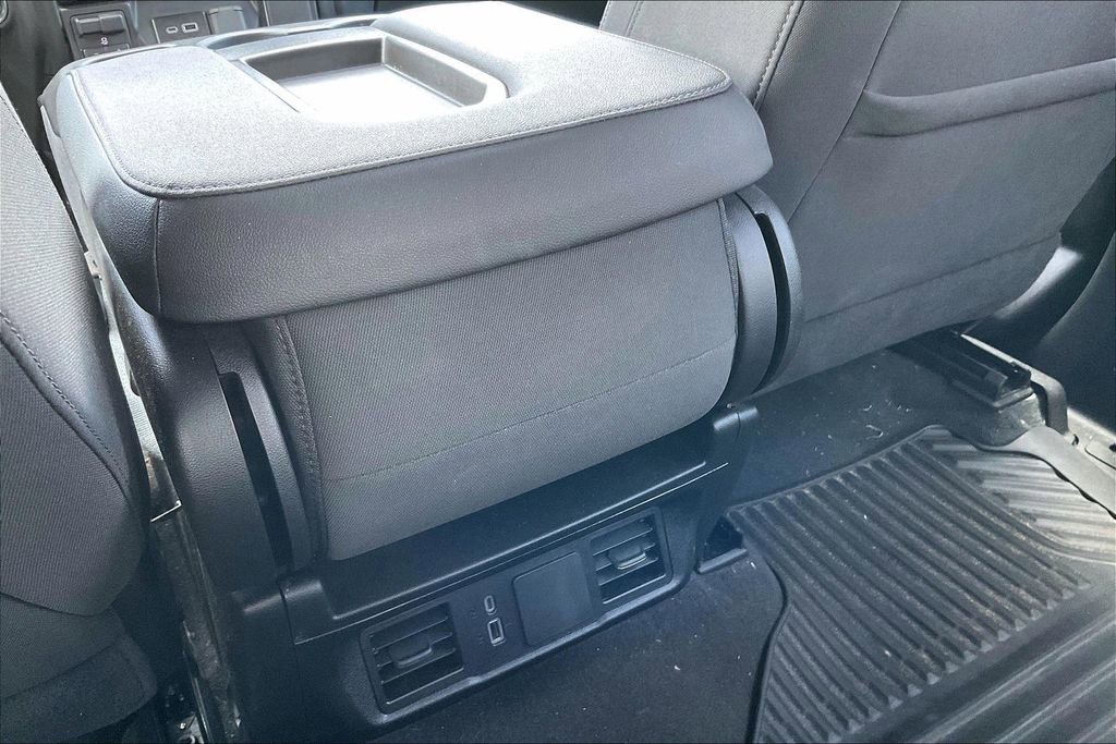 Used 2025 Chevrolet Silverado 1500 Custom Trail Boss w/ LPO, Dark Essentials Package AWD/4WD image 32
