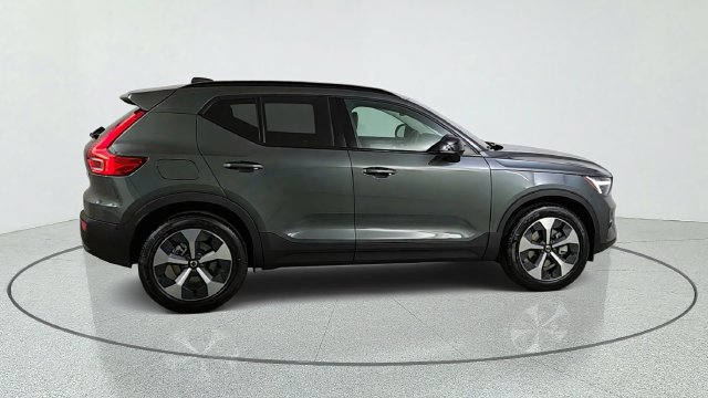 New 2026 Volvo XC40 B5 Plus w/ Protection Package Premier AWD/4WD image 8