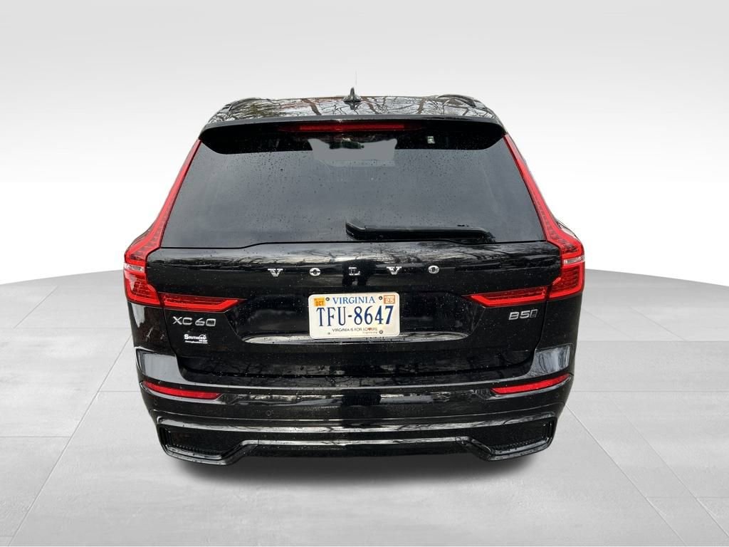 Used 2024 Volvo XC60 B5 Plus image 4
