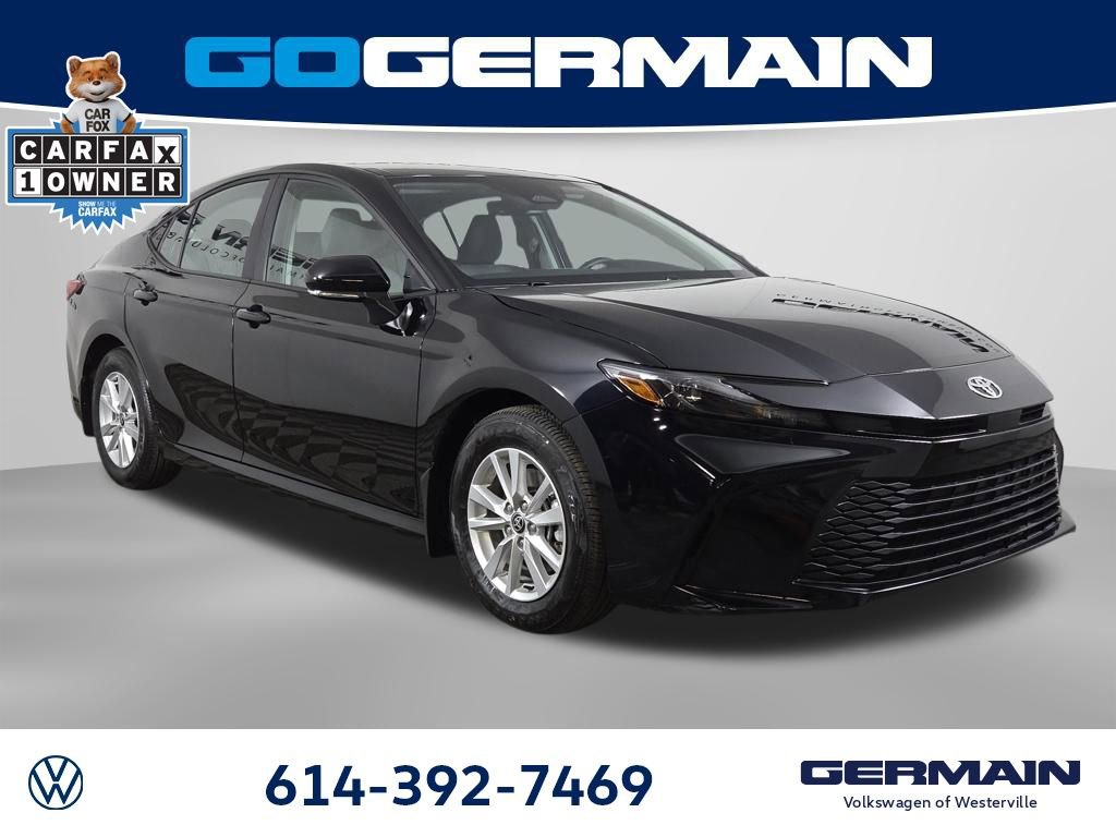 Used 2025 Toyota Camry LE w/ Convenience Package image 5