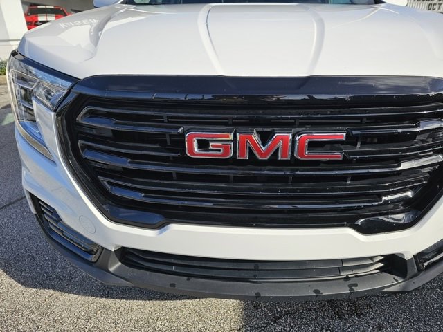 Certified 2022 GMC Terrain SLE w/ Driver Convenience Package image 9