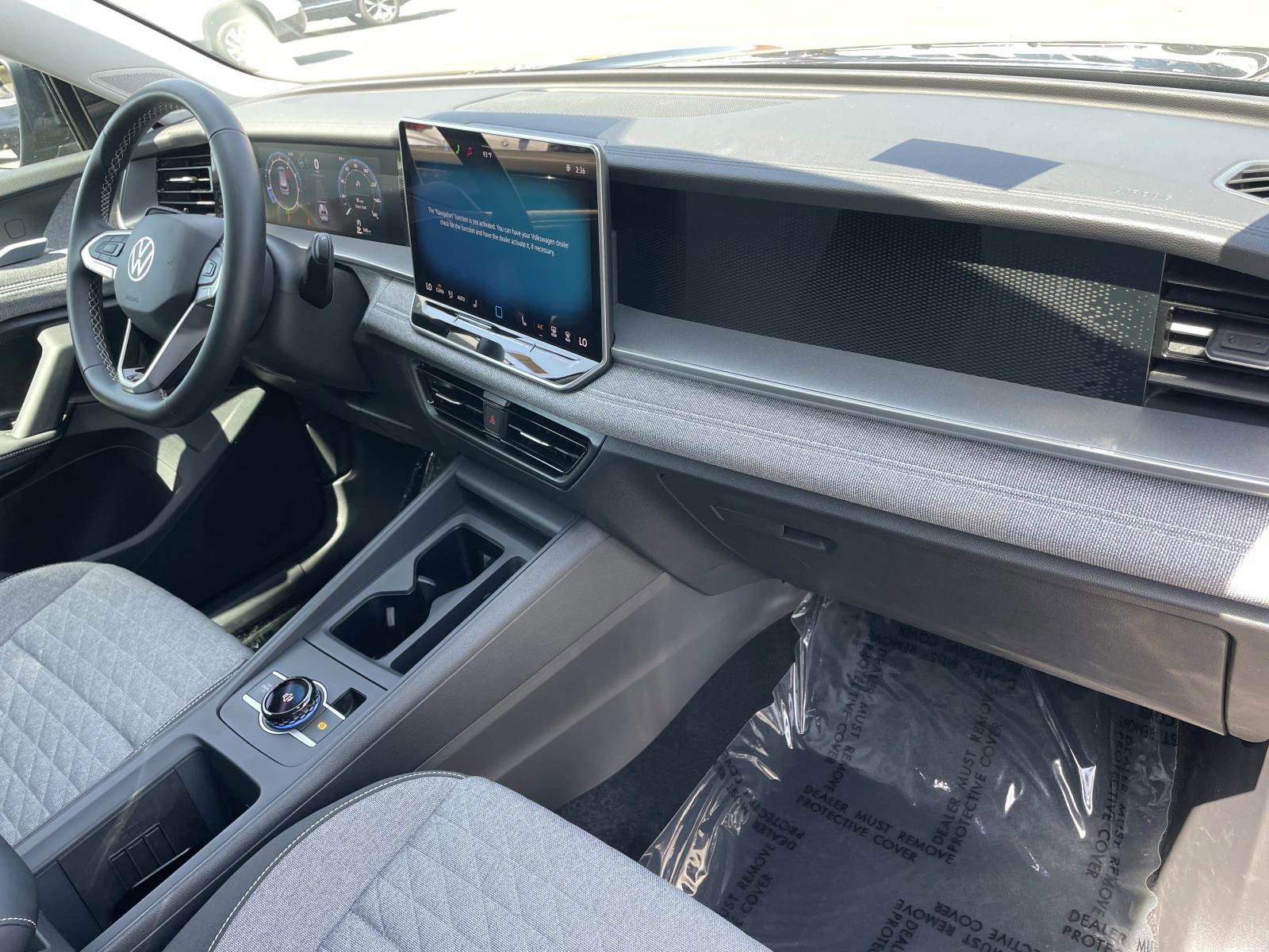 Certified 2025 Volkswagen Tiguan S FWD image 29
