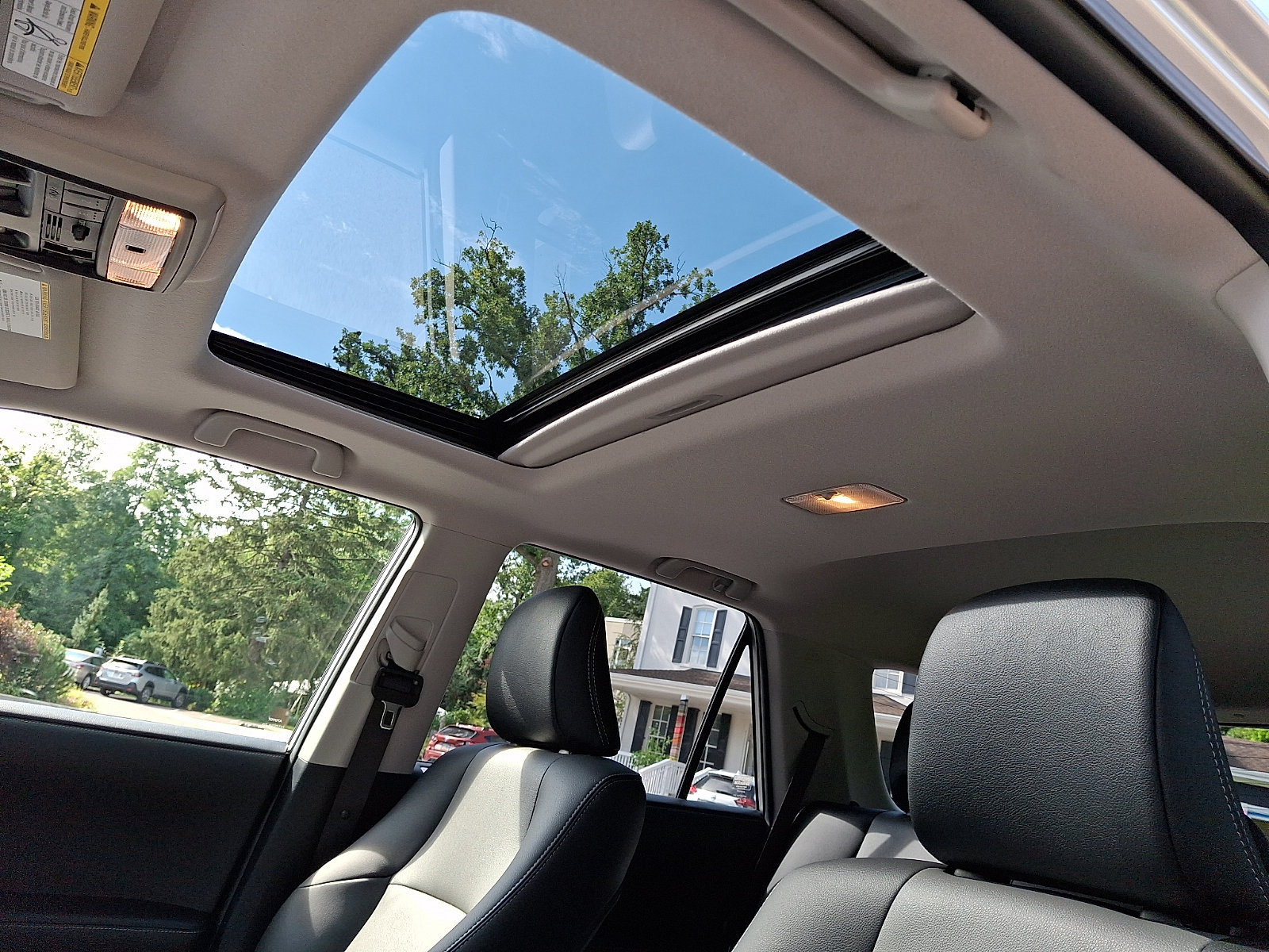 Used 2024 Toyota 4Runner SR5 Premium w/ Moonroof Package RWD image 15