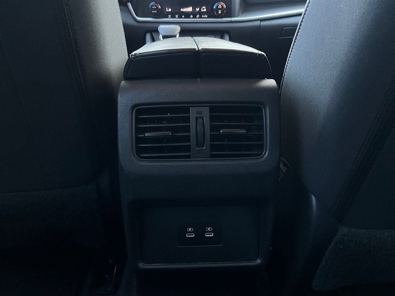 Used 2025 Nissan Rogue SV FWD image 13