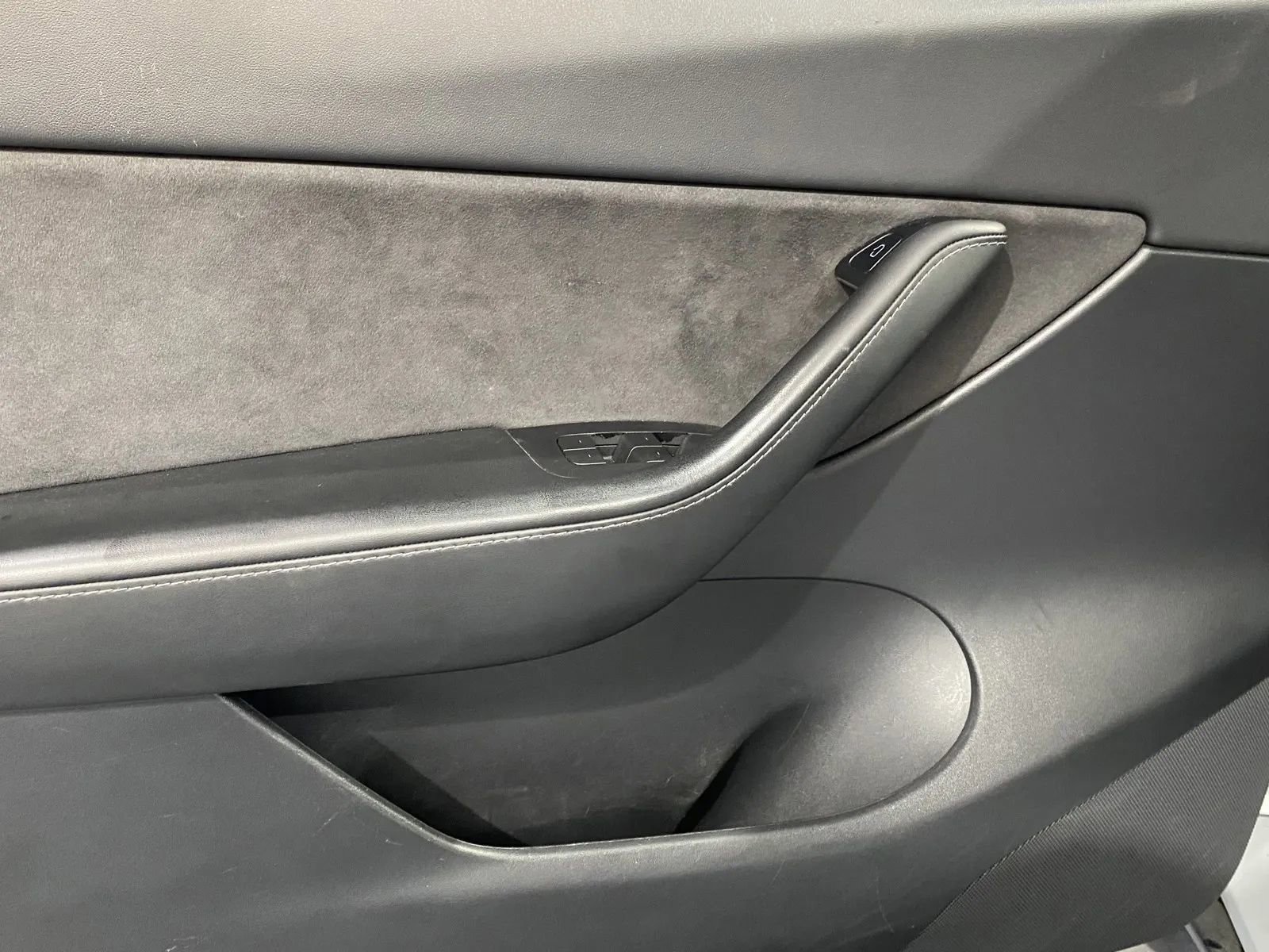 Used 2022 Tesla Model Y Performance image 12