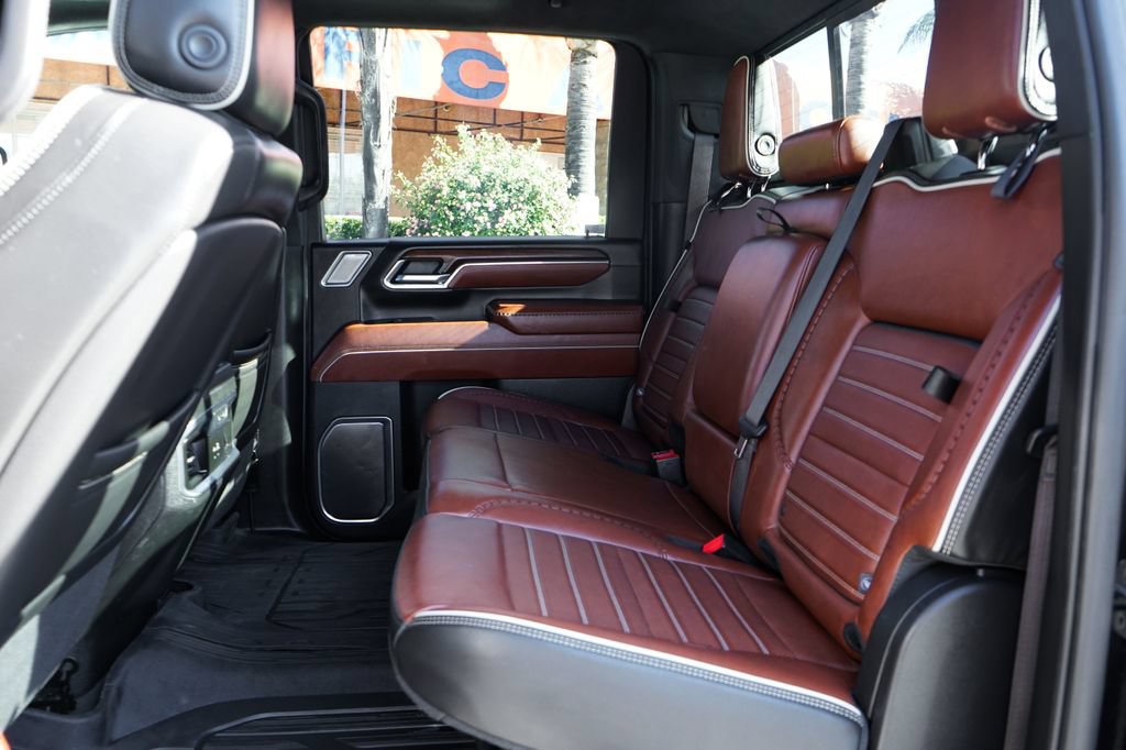 Used 2024 GMC Sierra 3500 Denali Ultimate AWD/4WD image 39