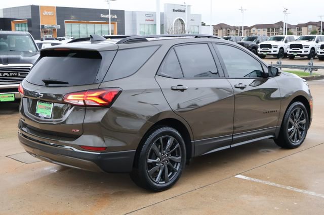Used 2023 Chevrolet Equinox RS w/ RS Leather Package FWD image 6