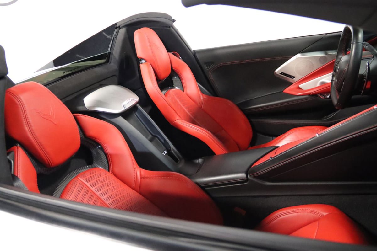 Used 2024 Chevrolet Corvette Stingray Premium Conv w/ Z51 Performance Package RWD image 56