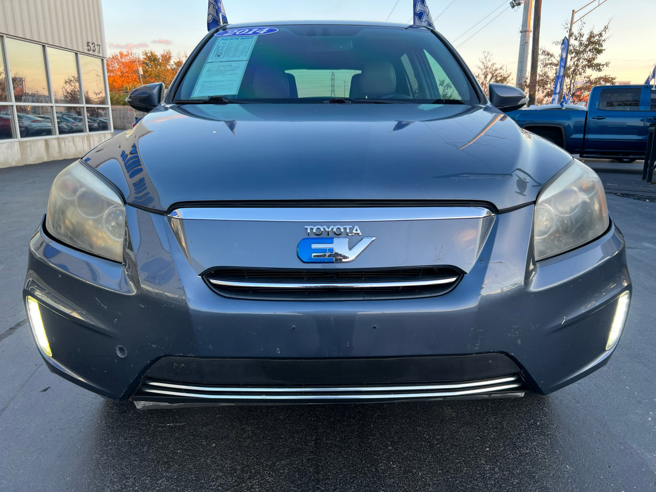 Used 2014 Toyota RAV4 EV image 9