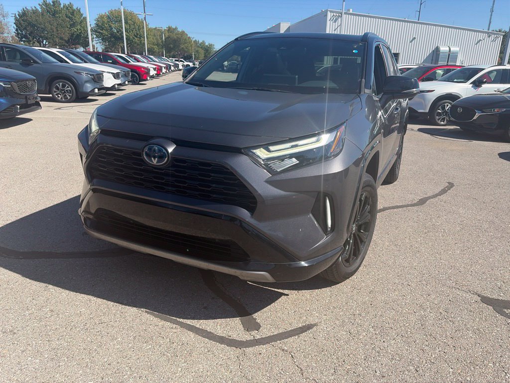 Used 2023 Toyota RAV4 XSE AWD/4WD image 2