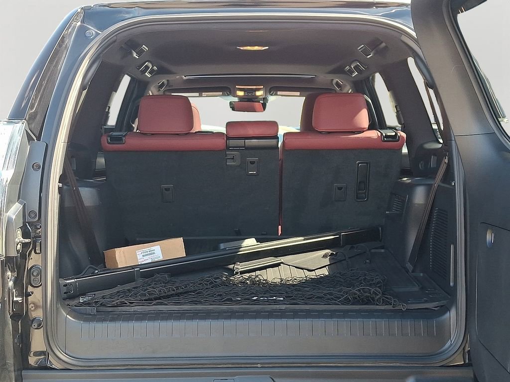 Used 2023 Lexus GX 460 Premium w/ Premium Package image 28