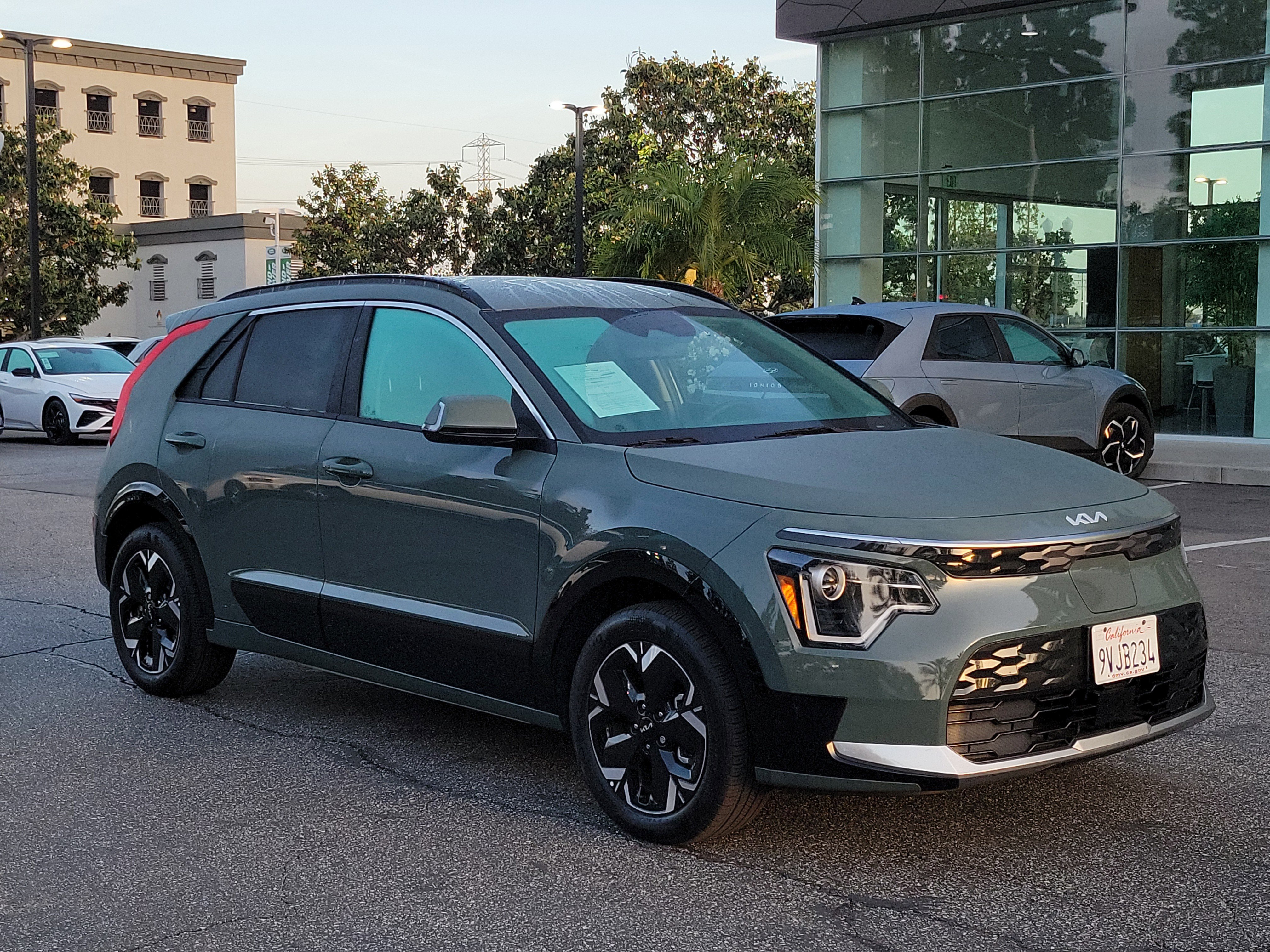 Used 2025 Kia Niro Wind image 28