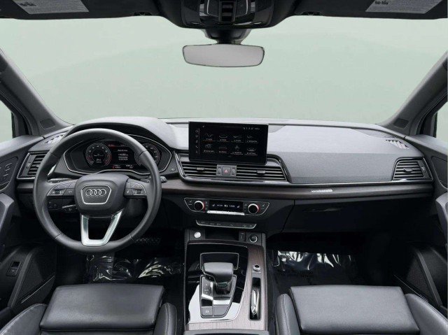 Certified 2023 Audi Q5 2.0T Premium Plus w/ Premium Plus Package AWD/4WD image 11