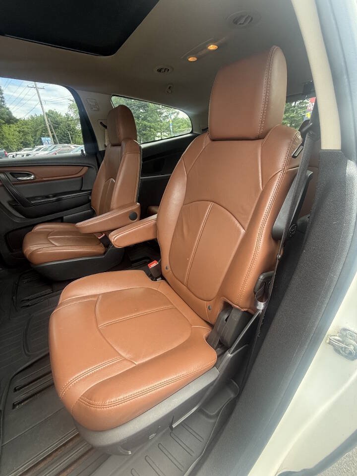 Used 2015 Chevrolet Traverse LT AWD/4WD image 14