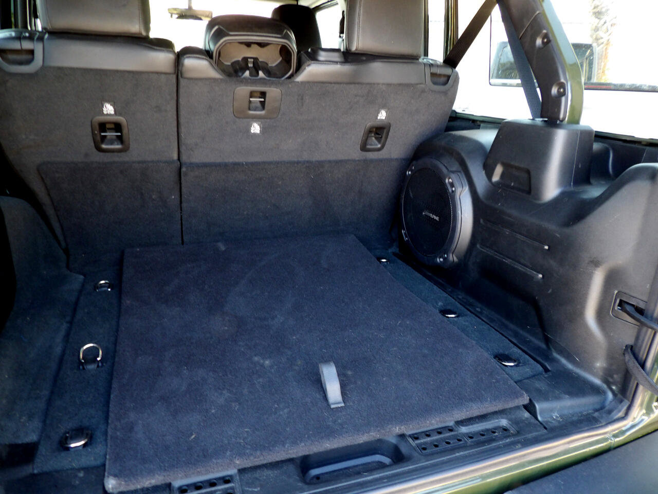 Used 2023 Jeep Wrangler Unlimited Rubicon w/ Xtreme 35 Tire Package image 12