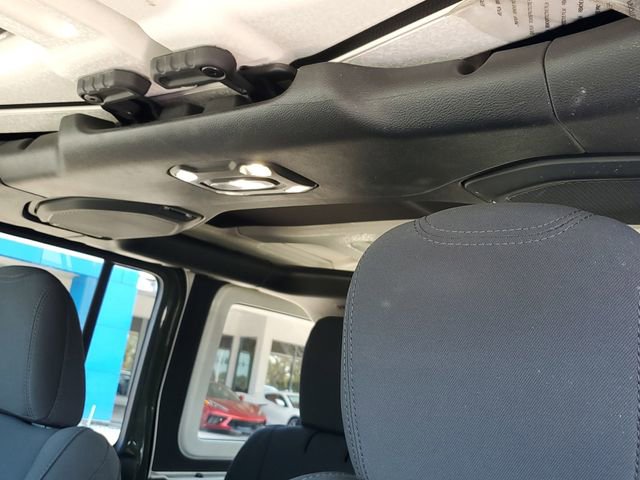 Used 2021 Jeep Wrangler Unlimited Sport image 27
