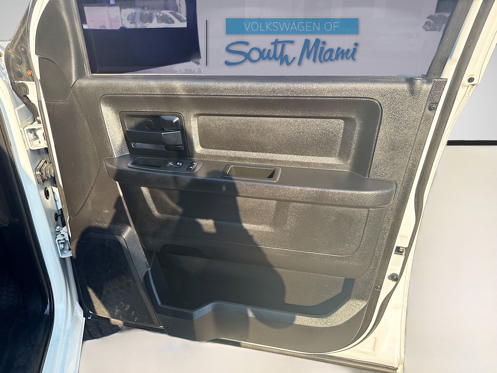 Used 2018 RAM 3500 Tradesman w/ Protection Group image 33