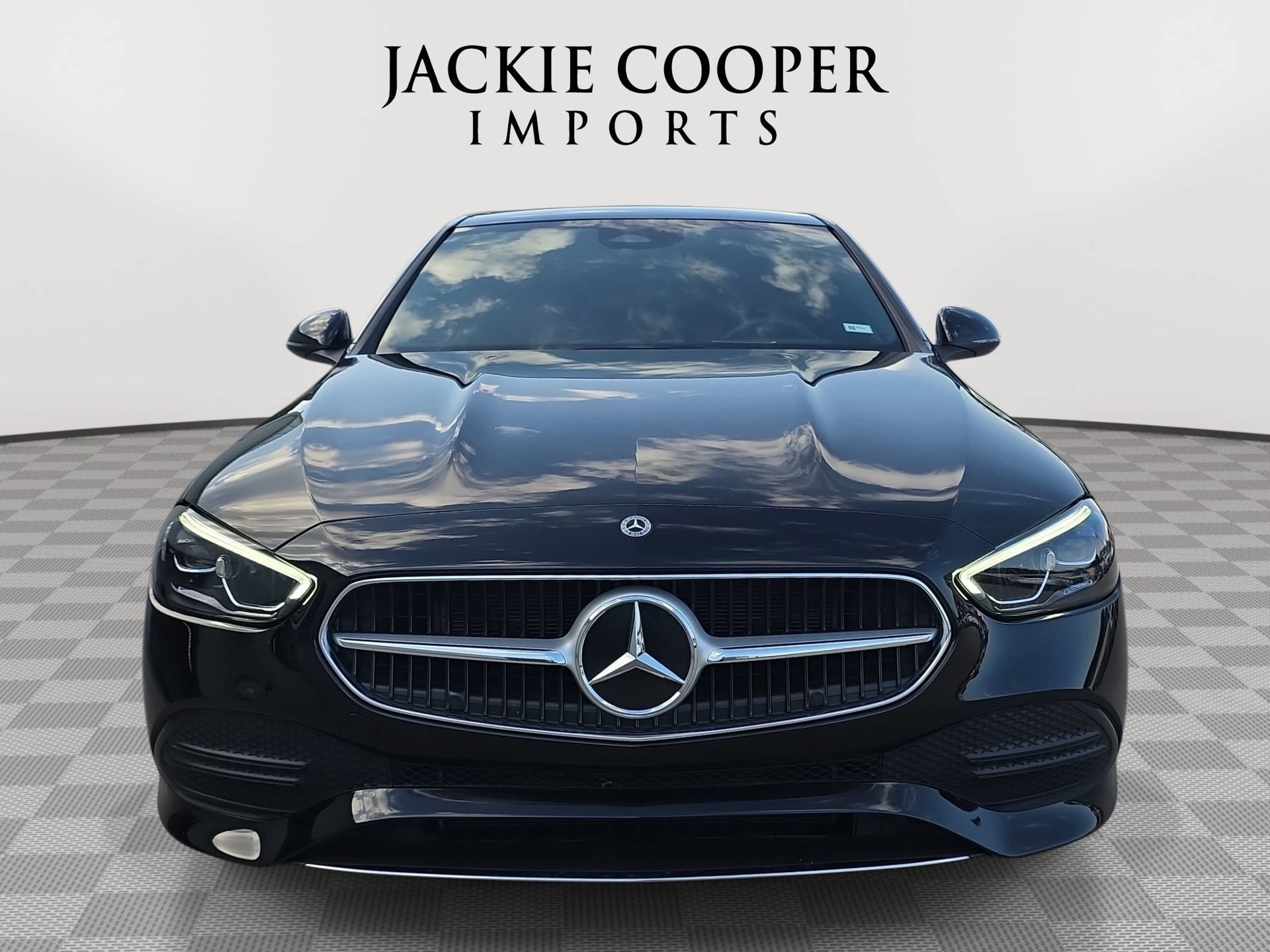 Used 2023 Mercedes-Benz C 300 Sedan image 2
