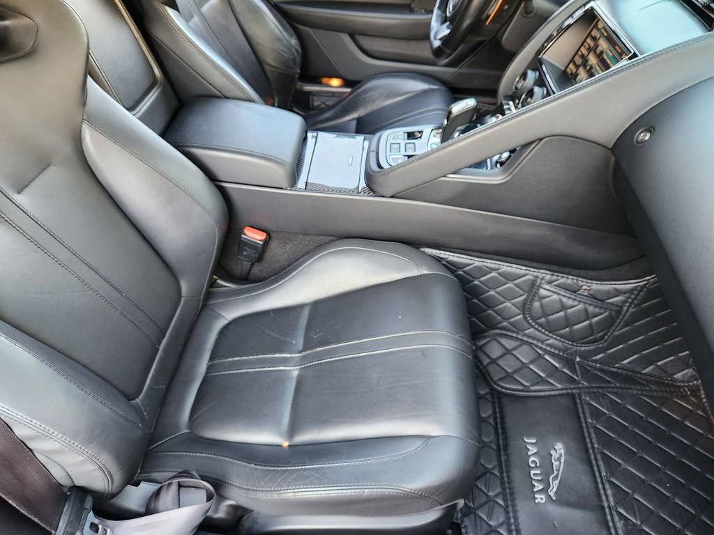 Used 2014 Jaguar F-TYPE S image 16