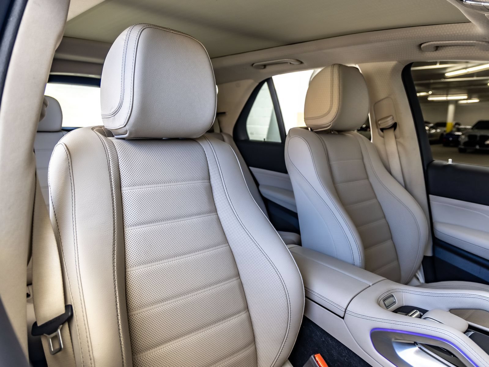 Used 2025 Mercedes-Benz GLE 450 4MATIC image 37