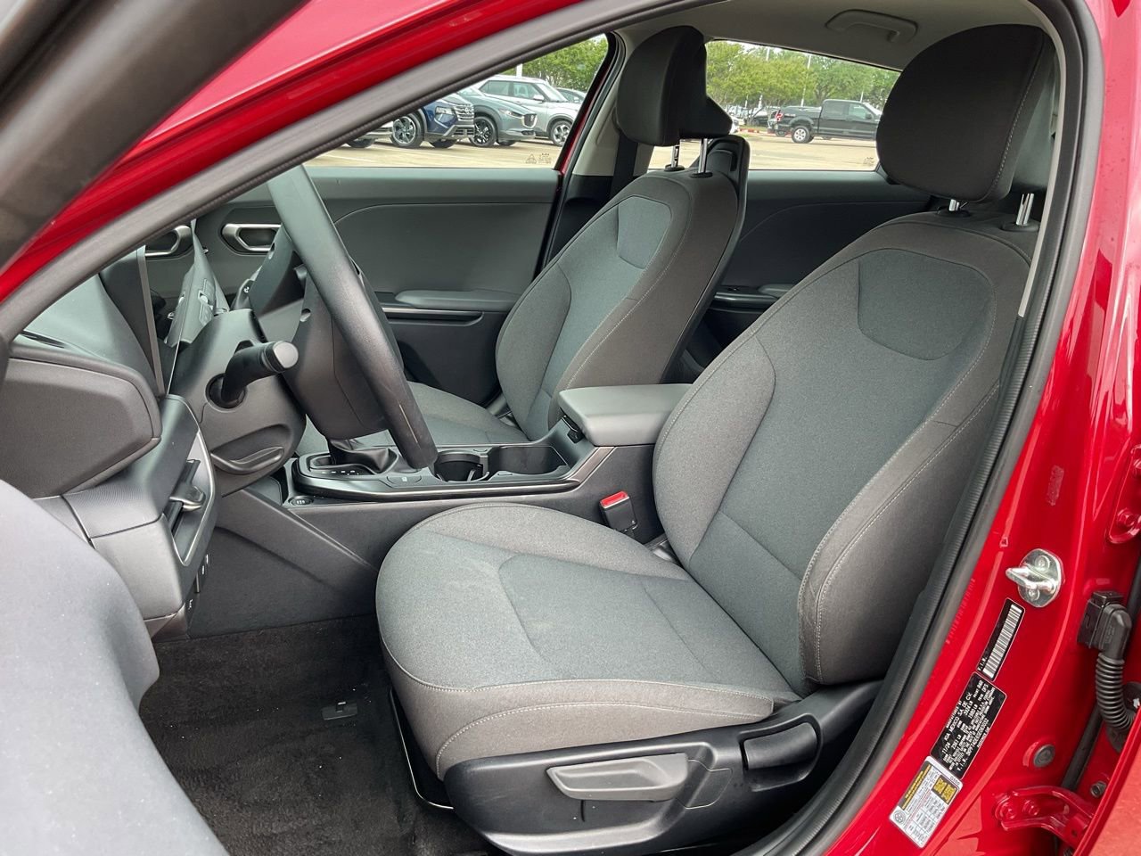 Used 2025 Kia K4 LXS image 14