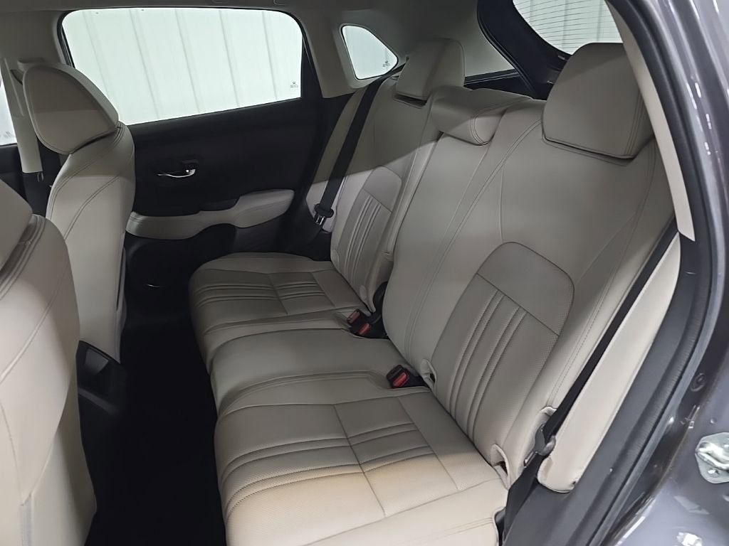 Used 2023 Honda HR-V EX-L image 32