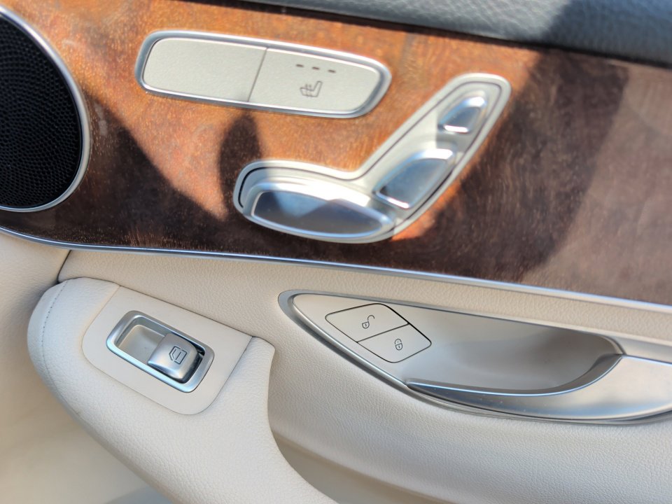 Used 2018 Mercedes-Benz GLC 300 image 35