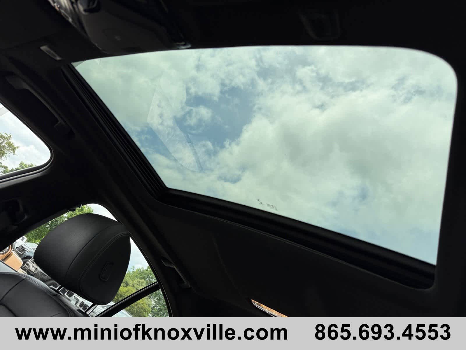 Used 2021 BMW 540i w/ M Sport Package RWD image 32