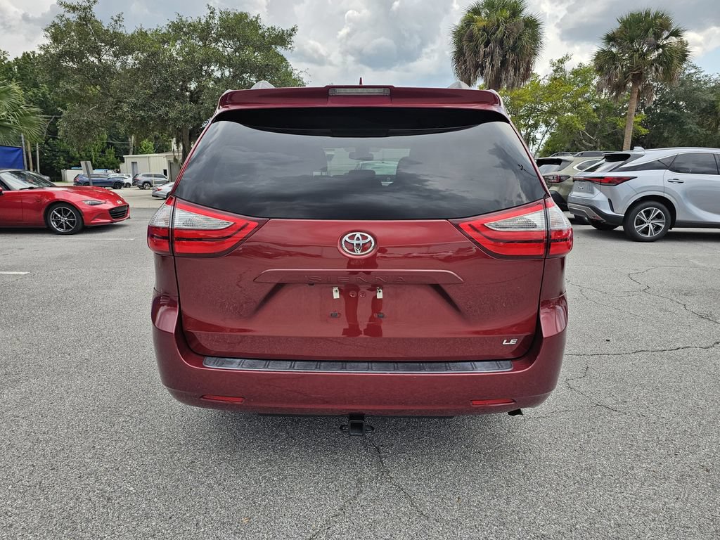 Used 2018 Toyota Sienna LE FWD image 4