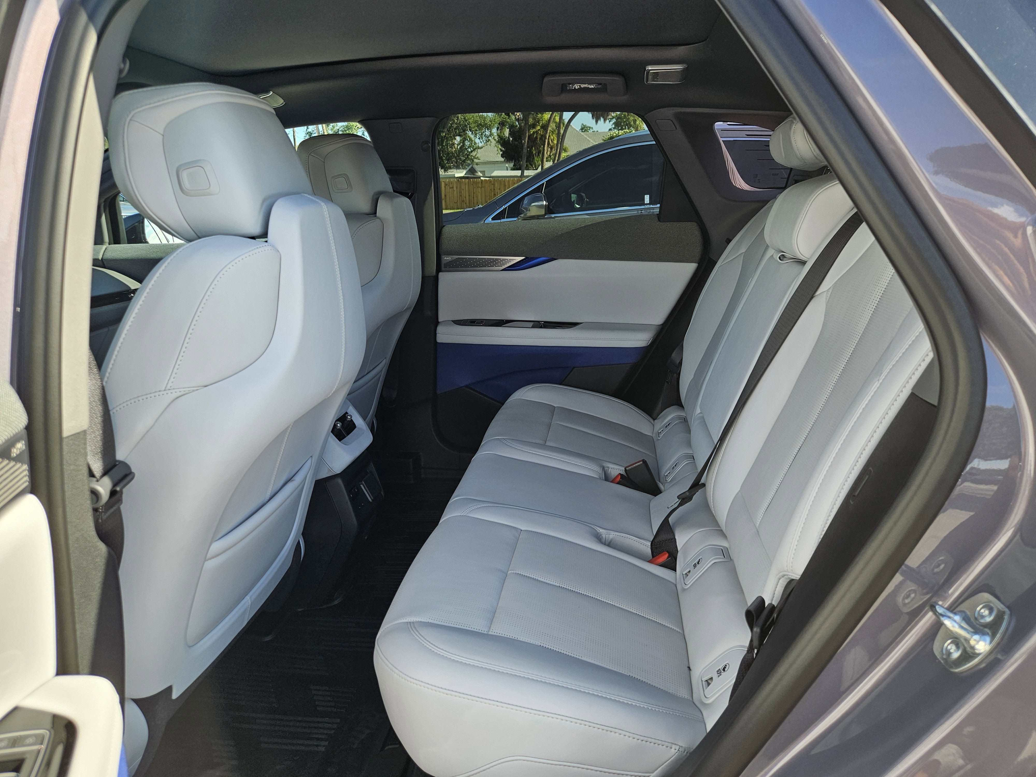 New 2025 Cadillac Optiq Luxury 2 w/ LPO, Floor Liner Package image 18