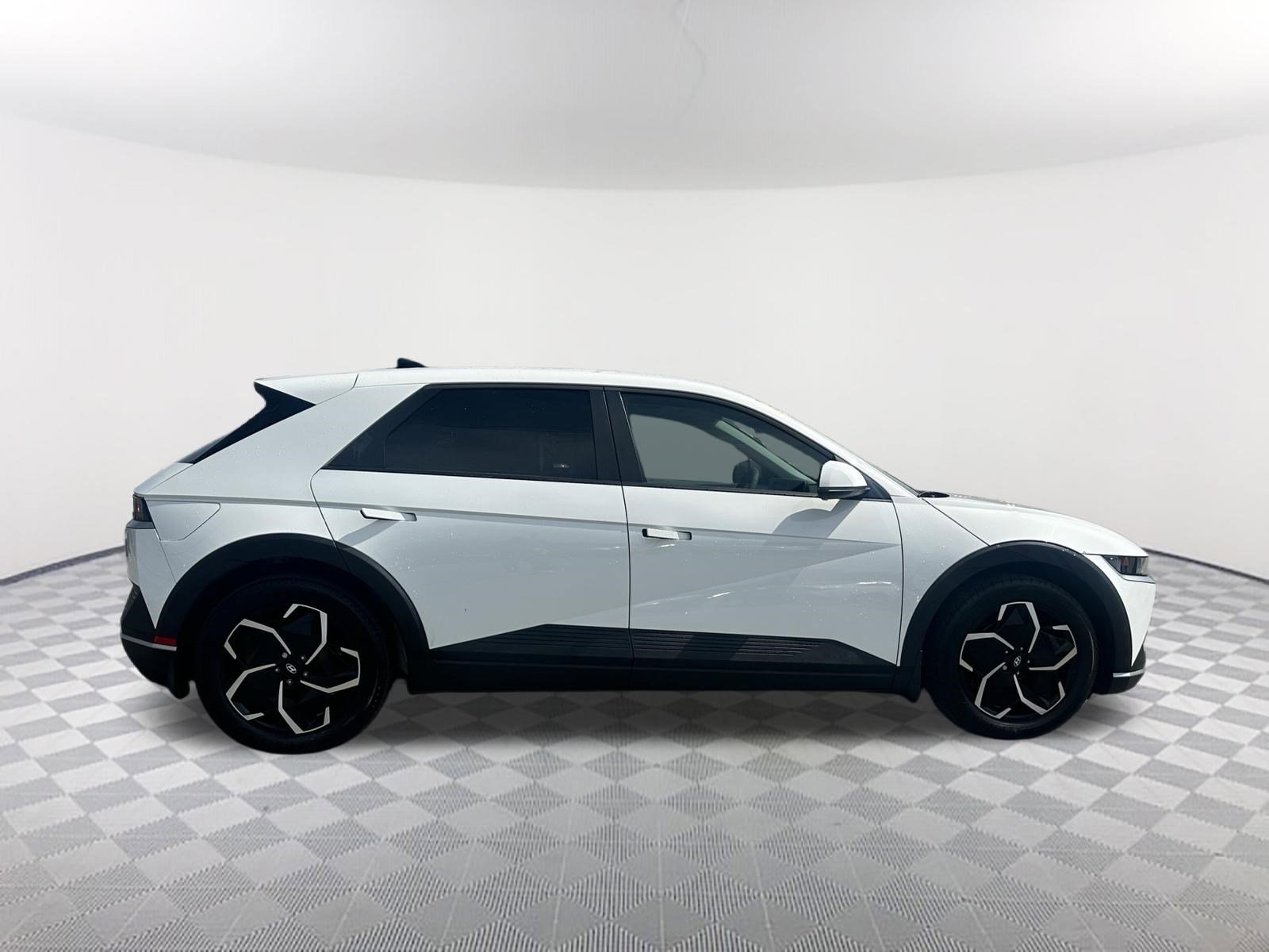 Used 2024 Hyundai Ioniq 5 SEL image 6