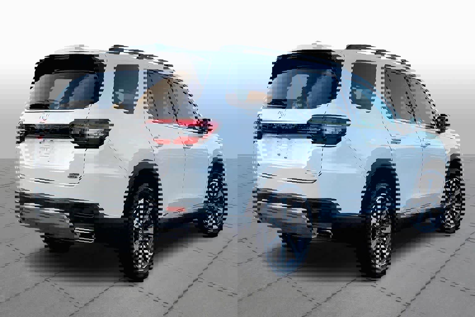 Used 2023 Honda Pilot Touring image 13