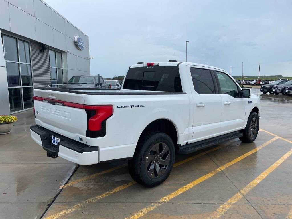 New 2025 Ford F150 Lightning Lariat image 11
