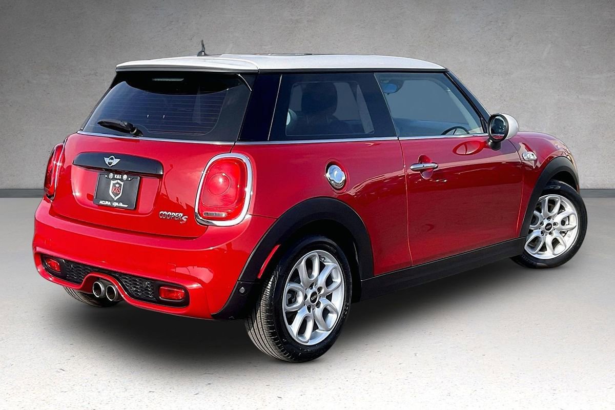 Used 2018 MINI Cooper S FWD image 27